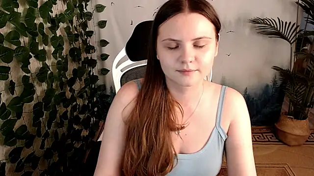 IxxiLiana online show from March 2025 08:47:02 AM