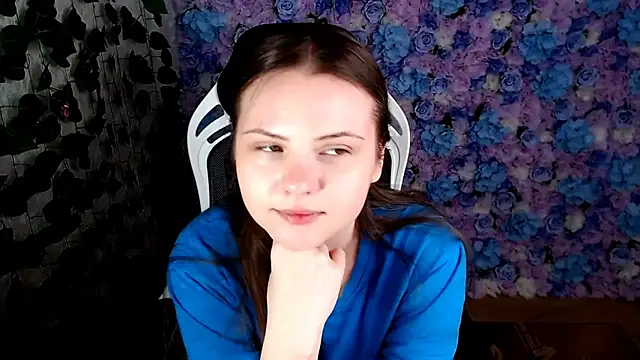 IxxiLiana online show from September 2025 05:07:01 AM