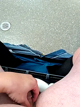 Snapshot of Jackauff69 chatting on December 2025 11:11:01 PM Jackauff69 online show from December 2025 11:11:01 PM