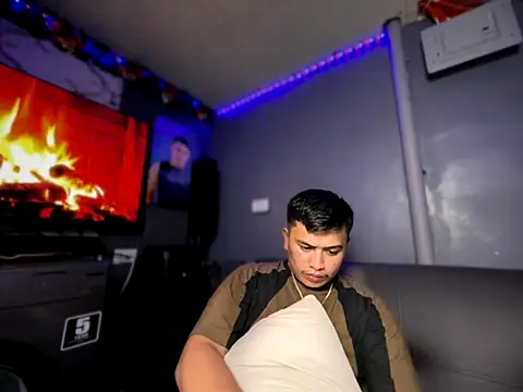 Brixwilson online show from November 2025 03:45:02 PM