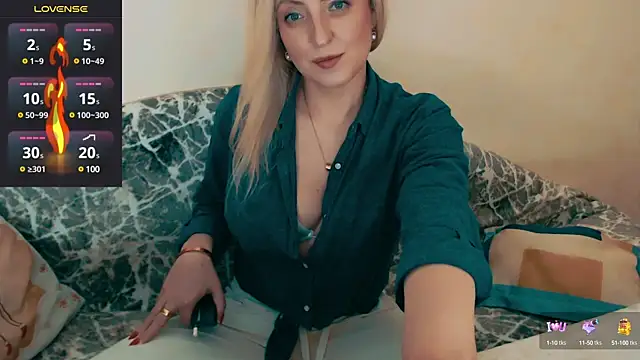 Snapshot of ElysonLang chatting on January 2025 08:26:01 PM ElysonLang online show from January 2025 08:26:01 PM