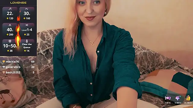 Snapshot of ElysonLang chatting on March 2025 07:20:02 AM ElysonLang online show from March 2025 07:20:02 AM