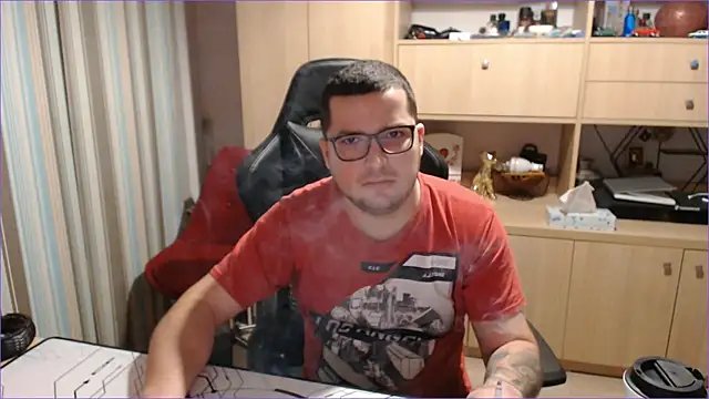 bigpuff hott online show from November 2025 08:22:02 PM