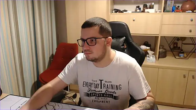 bigpuff hott online show from November 2025 04:38:01 PM