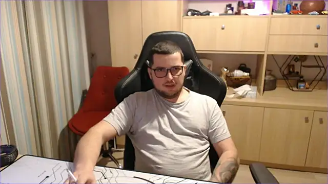 bigpuff hott online show from November 2025 05:35:02 PM