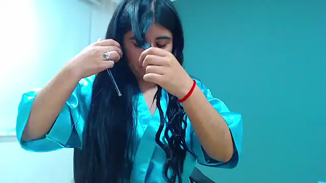 danna- roouss online show from October 2025 10:09:01 PM