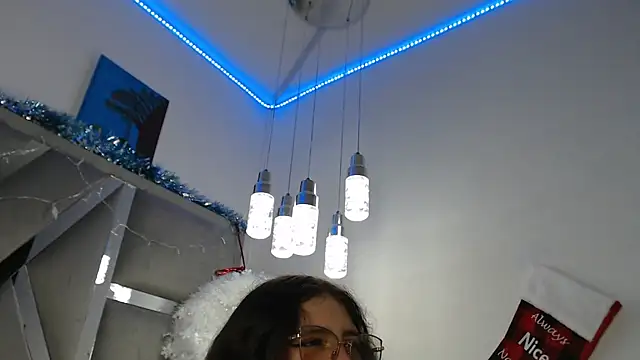 Paola Lyon  online show from January 2025 09:57:02 PM