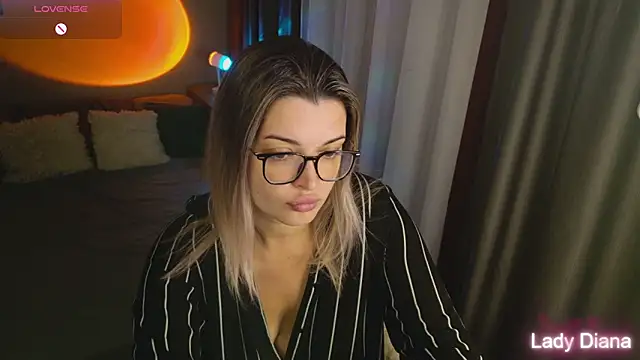 LancasterLady online show from September 2025 03:39:01 PM