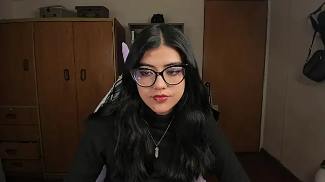 Snapshot of valerie__skyy chatting on January 2025 02:54:01 AM valerie skyy online show from January 2025 02:54:01 AM