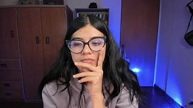 Snapshot of valerie__skyy chatting on January 2025 04:48:02 AM valerie skyy online show from January 2025 04:48:02 AM