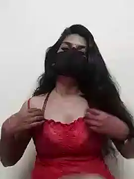 Snapshot of Shuttii_25 chatting on December 2024 06:00:02 PM Shuttii 25 online show from December 2024 06:00:02 PM