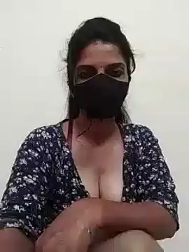 Snapshot of Shuttii_25 chatting on December 2024 05:55:01 PM Shuttii 25 online show from December 2024 05:55:01 PM