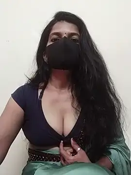 Snapshot of Shuttii_25 chatting on January 2025 06:17:01 AM Shuttii 25 online show from January 2025 06:17:01 AM