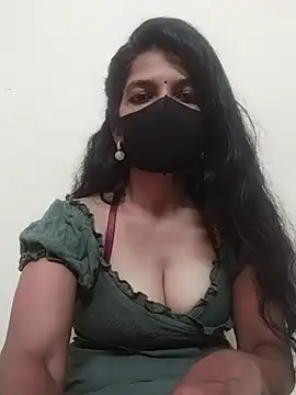 Snapshot of Shuttii_25 chatting on January 2025 08:46:02 AM Shuttii 25 online show from January 2025 08:46:02 AM