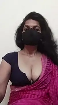 Snapshot of Shuttii_25 chatting on January 2025 09:24:02 AM Shuttii 25 online show from January 2025 09:24:02 AM