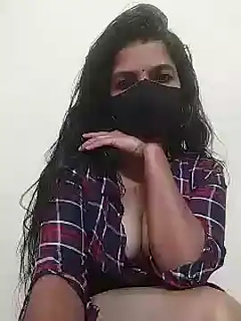 Snapshot of Shuttii_25 chatting on February 2025 06:30:01 PM Shuttii 25 online show from February 2025 06:30:01 PM