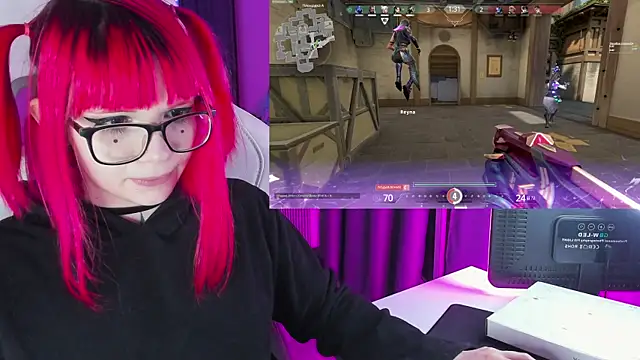 Snapshot of Yumi_Youkai chatting on December 2024 08:38:02 PM Yumi Youkai online show from December 2024 08:38:02 PM