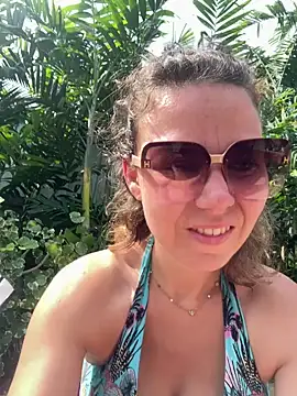 Snapshot of BabyNila chatting on February 2025 03:29:01 AM BabyNila online show from February 2025 03:29:01 AM