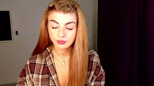 Snapshot of _comefeelme_ chatting on October 2025 03:07:01 AM comefeelme online show from October 2025 03:07:01 AM