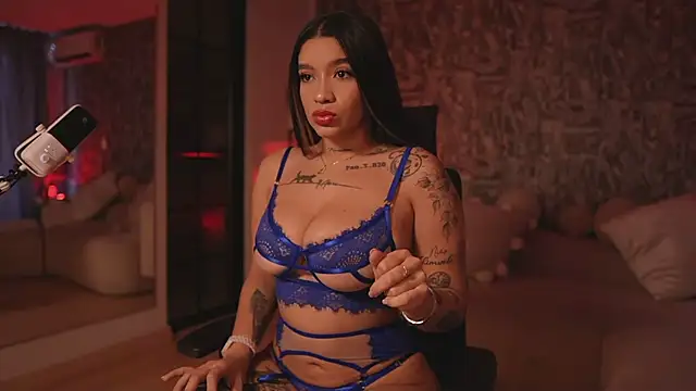 Snapshot of HannahW_ chatting on September 2025 11:48:01 AM HannahW online show from September 2025 11:48:01 AM