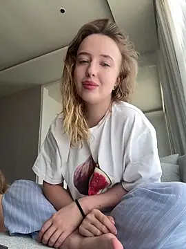 Nura n Sarah online show from September 2025 03:17:02 AM