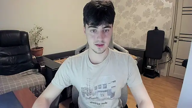 Snapshot of Knuckles17 chatting on November 2025 01:11:01 PM Knuckles17 online show from November 2025 01:11:01 PM