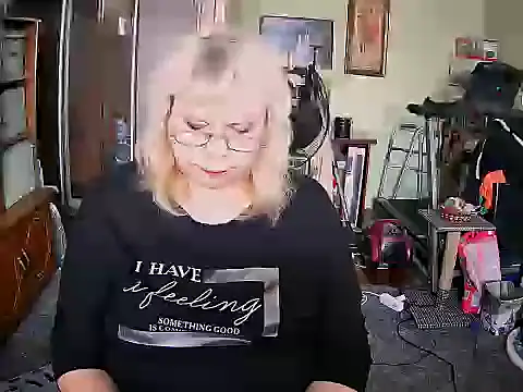 Snapshot of LOLA8888 chatting on September 2025 11:00:01 AM LOLA8888 online show from September 2025 11:00:01 AM