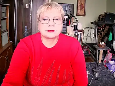 Snapshot of LOLA8888 chatting on October 2025 11:43:02 AM LOLA8888 online show from October 2025 11:43:02 AM