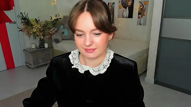 Snapshot of MiracleCurly chatting on March 2025 10:31:02 PM MiracleCurly online show from March 2025 10:31:02 PM