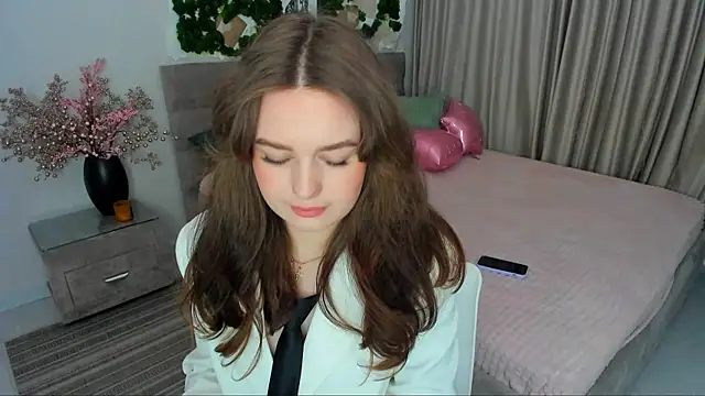 Snapshot of MiracleCurly chatting on March 2025 08:00:02 PM MiracleCurly online show from March 2025 08:00:02 PM
