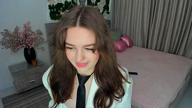 Snapshot of MiracleCurly chatting on March 2025 11:05:01 PM MiracleCurly online show from March 2025 11:05:01 PM