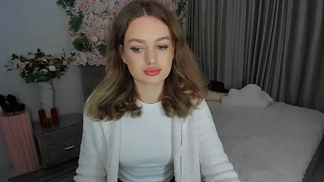 Snapshot of MiracleCurly chatting on October 2025 07:22:01 PM MiracleCurly online show from October 2025 07:22:01 PM