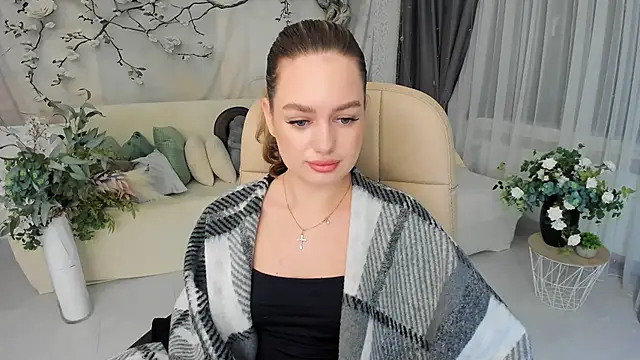 Snapshot of MiracleCurly chatting on October 2025 06:06:01 PM MiracleCurly online show from October 2025 06:06:01 PM