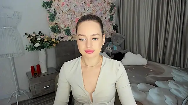 Snapshot of MiracleCurly chatting on October 2025 07:04:02 PM MiracleCurly online show from October 2025 07:04:02 PM