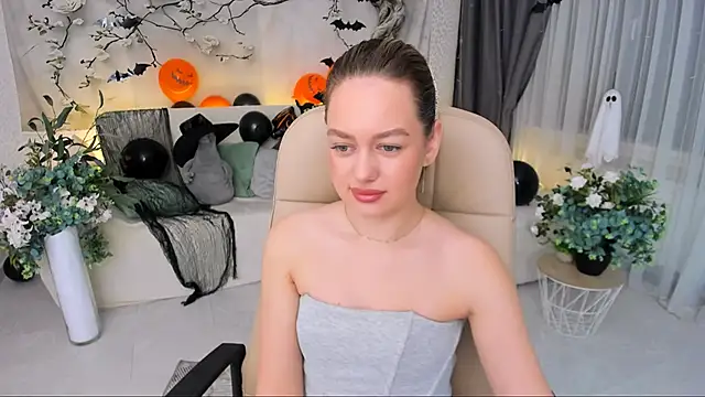 Snapshot of MiracleCurly chatting on November 2025 07:26:01 PM MiracleCurly online show from November 2025 07:26:01 PM