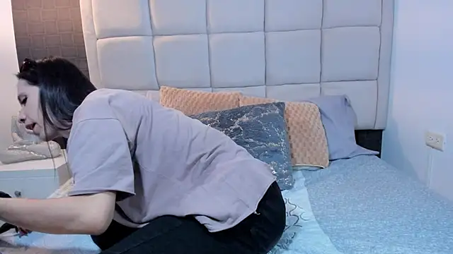 Snapshot of Hecatee_77 chatting on January 2025 07:21:01 PM Hecatee 77 online show from January 2025 07:21:01 PM