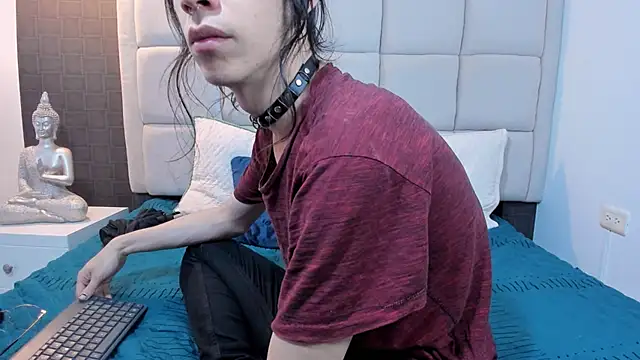 Snapshot of Hecatee_77 chatting on January 2025 07:22:01 PM Hecatee 77 online show from January 2025 07:22:01 PM