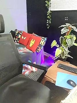 Snapshot of Rayansmith_ chatting on October 2025 11:32:02 AM Rayansmith online show from October 2025 11:32:02 AM