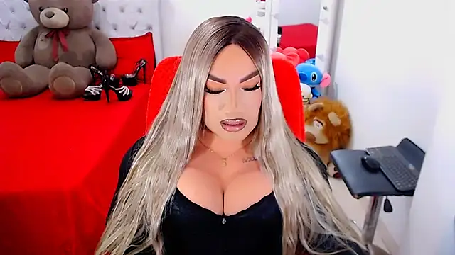 Snapshot of 9InchsPunisherXXX chatting on October 2025 12:18:02 AM 9InchsPunisherXXX online show from October 2025 12:18:02 AM