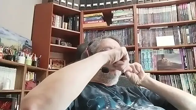 Mandra is a whore online show from October 2025 10:52:02 AM