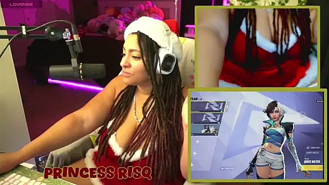 Snapshot of PrincessRisq chatting on December 2024 01:26:02 AM PrincessRisq online show from December 2024 01:26:02 AM