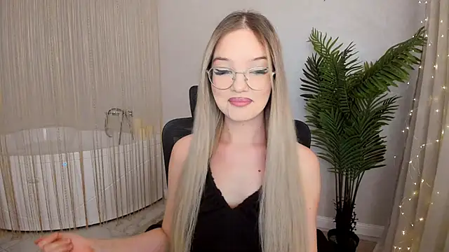 FloweryLove 1 online show from January 2025 03:15:02 PM