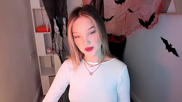 Snapshot of FloweryLove_1 chatting on October 2025 11:33:02 AM FloweryLove 1 online show from October 2025 11:33:02 AM