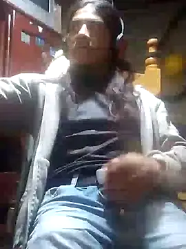 Snapshot of davidatration15 chatting on October 2025 01:27:02 AM davidatration15 online show from October 2025 01:27:02 AM