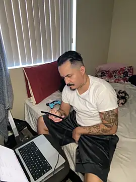 PeterGrandee online show from October 2025 10:51:01 PM