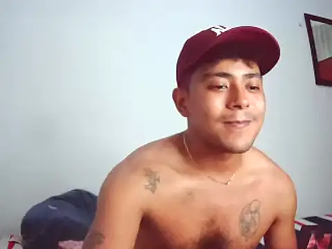 Snapshot of wailer_ chatting on December 2024 06:39:01 AM wailer online show from December 2024 06:39:01 AM