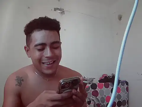 Snapshot of wailer_ chatting on November 2025 03:55:01 PM wailer online show from November 2025 03:55:01 PM