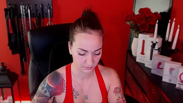 Snapshot of _Jane_Warren_ chatting on February 2025 03:05:02 PM Jane Warren online show from February 2025 03:05:02 PM