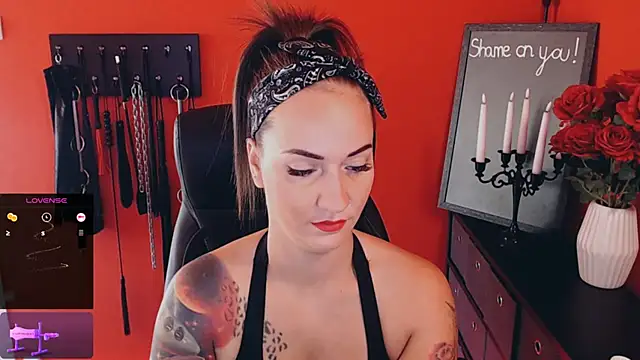 Snapshot of _Jane_Warren_ chatting on September 2025 07:43:01 AM Jane Warren online show from September 2025 07:43:01 AM