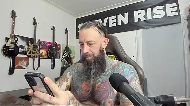 StevenRiseNYC online show from January 2025 01:41:02 PM